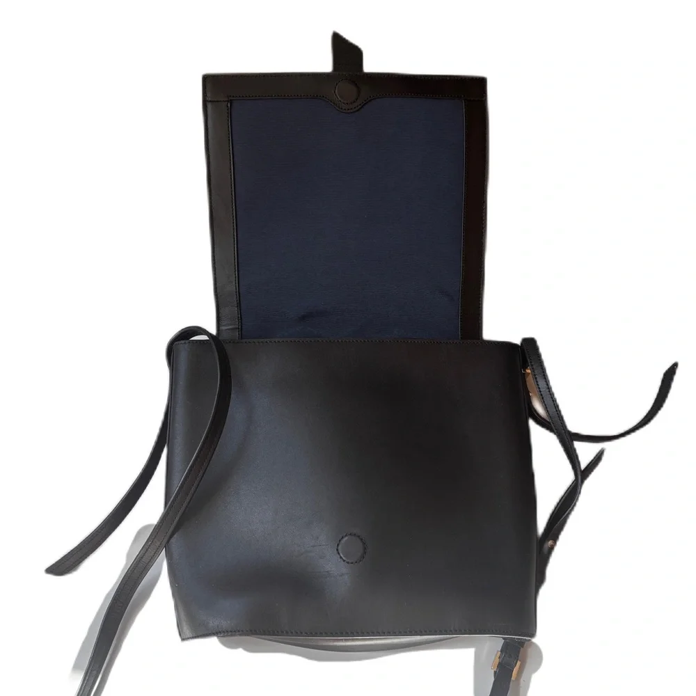 Cole Haan Vestry Saddle Bag in Black‎ Crossbody Leather Purse Gold Hardware